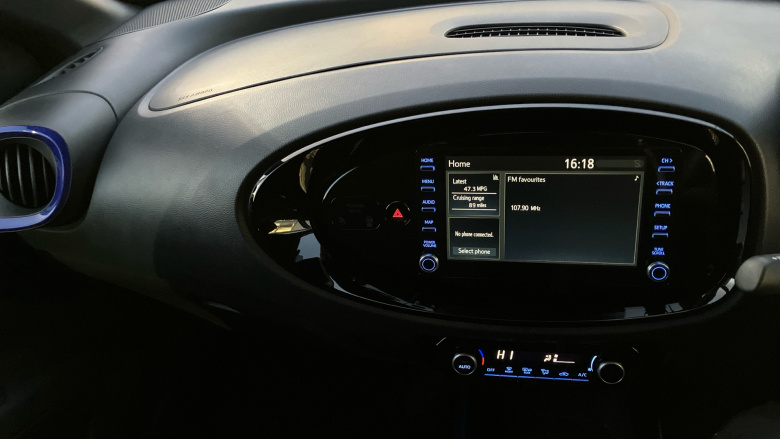 Toyota Aygo X 1.0 VVT-i Edge 5dr Petrol Hatchback